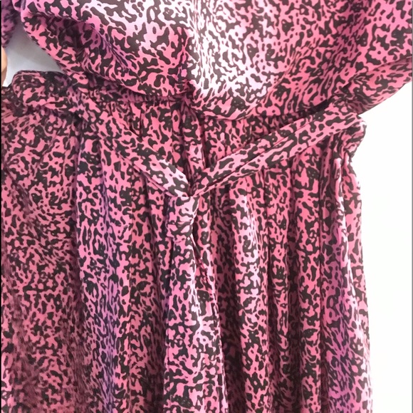🎊Host Pick📿VOGUE Runway Pink:Black Speckled Kimono Sleeves Midi Runway Dress - Picture 10 of 16